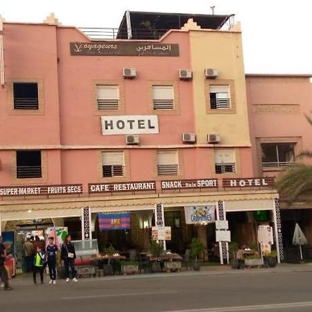 Hotel Des Voyageur 우아르자자테 외부 사진