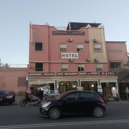 Hotel Des Voyageur 우아르자자테 외부 사진
