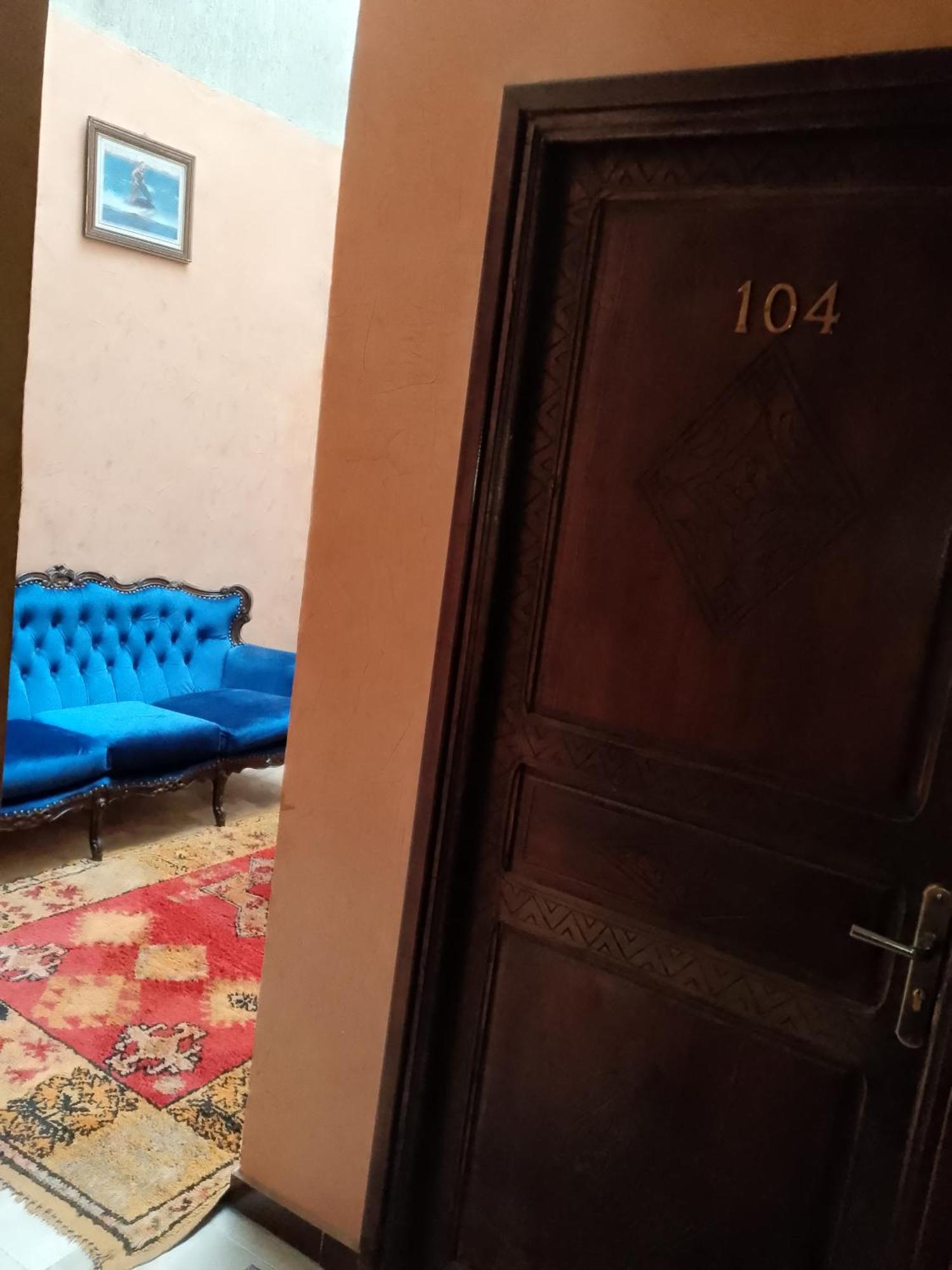 Hotel Des Voyageur 우아르자자테 외부 사진